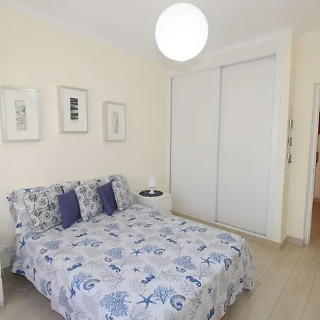 Apartment Solmonte White And Blue *